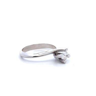 Anello Solitario Modello Valentino 0,30 ct D VS in Oro Bianco 18 Carat