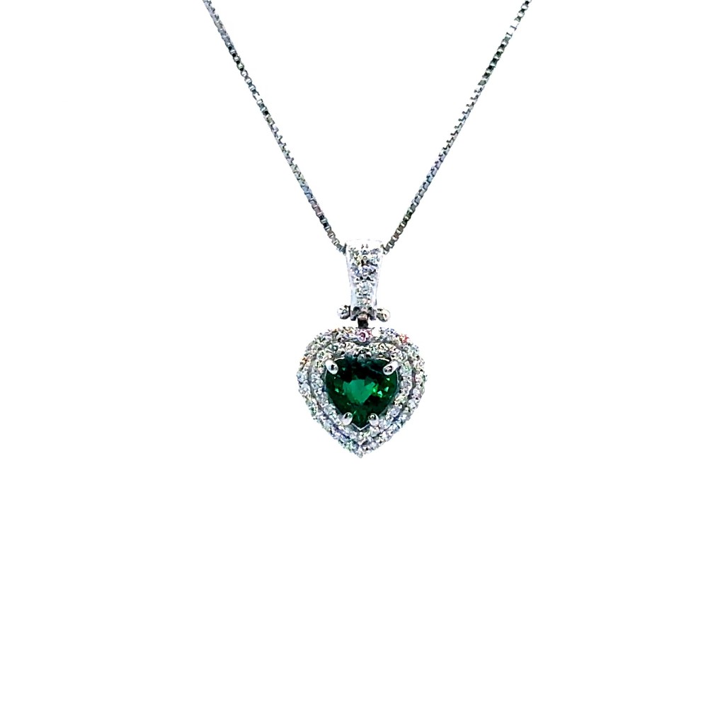 Collana con Pendente con Smeraldo a Cuore 0,57 ct e Doppio Giro di Diamanti 0,29 ct in Oro Bianco 18 Carati