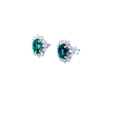 Orecchini con Smeraldi Naturali Ovali e Diamanti in Oro Bianco 18k