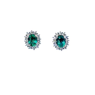 Orecchini con Smeraldi Naturali Ovali 1,66 ct e Diamanti 0,66 ct in Oro Bianco 18 Carati
