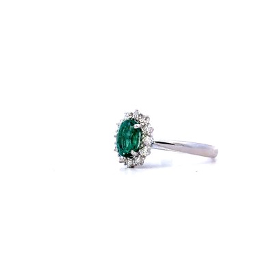 Anello con Smeraldo Naturale Ovale e Diamanti in Oro Bianco 18k