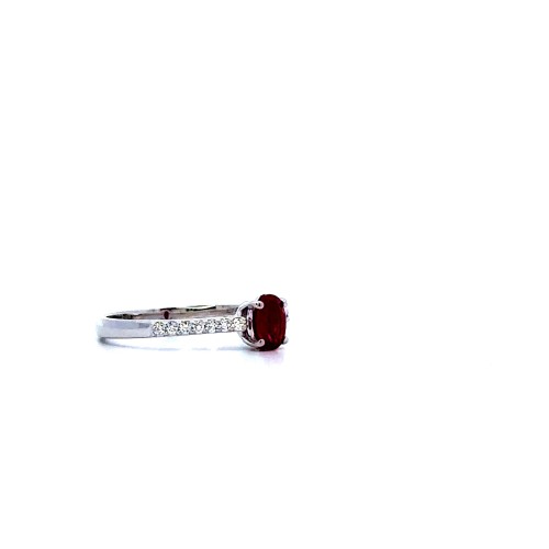 Anello con Rubino Naturale 0,48 ct e Diamanti 0,11 ct in Oro Bianco 18 Carati
