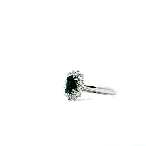 Anello con Smeraldo Naturale Rettangolare 0,80 ct e Diamanti 0,30 ct in Oro Bianco 18 Carati