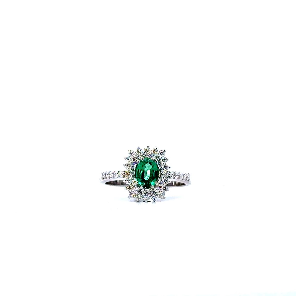 Anello con Smeraldo Naturale Ovale 0,62 ct e Diamanti 0,48 ct in Oro Bianco 18 Carati