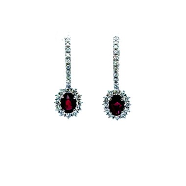 Orecchini PendentI con Rubini Naturali Ovali 2,20 ct e Diamanti Naturali 1,01 ct
