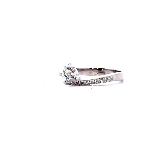 Anello con Diamante Naturale GIA 0,30 ct e Brillanti sul Gambo 0,33 ct