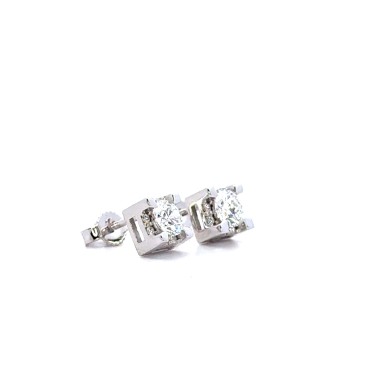 Orecchini con Diamante 0,80 ct GIA e Contorno in Oro Bianco