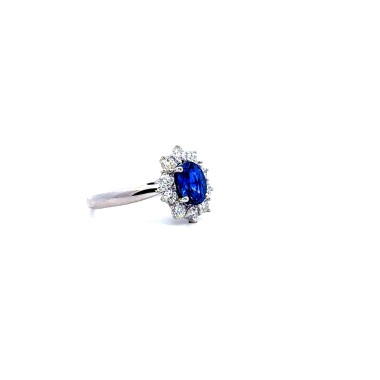 Anello Zaffiro 1,61 ct e Diamanti Naturali 0,67 ct | Cosentino