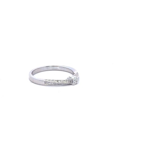 Anello Solitario con Diamante Naturale 0,11 ct e Diamanti sul Gambo 0,17 ct
