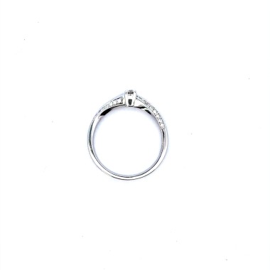 Anello Solitario 0,11 ct con Diamanti sul Gambo