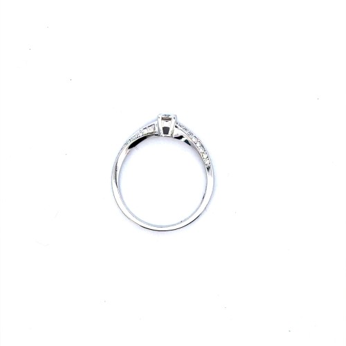Anello Solitario con Diamante Naturale 0,23 ct e Diamanti sul Gambo 0,19 ct