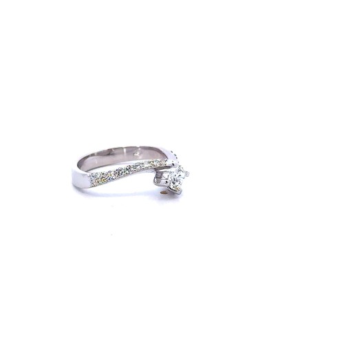 Anello Solitario con Diamante 0,40 ct GIA e Diamanti sul Gambo 0,32 ct