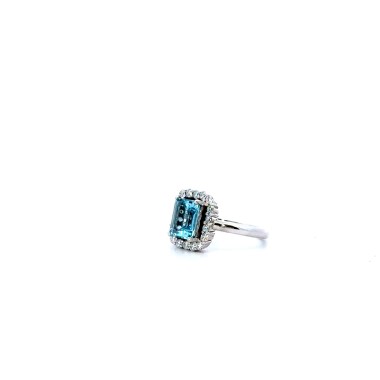Anello con Acquamarina Rettangolare 2,09 ct e Diamanti Naturali 0,58 ct