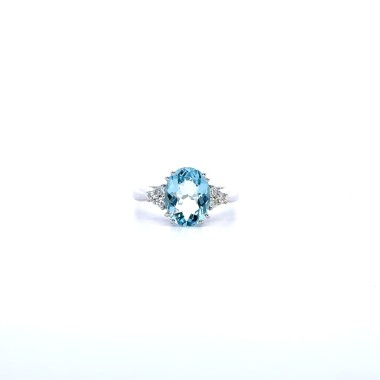 Anello con Acquamarina Naturale Ovale 2,61 ct e Diamanti Naturali 0,18 ct