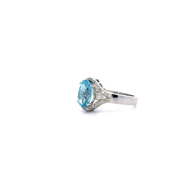 Anello con Acquamarina Naturale Ovale 2,38 ct e Diamanti Naturali 0,29 ct