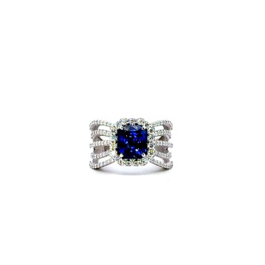 Anello con Zaffiro Naturale Cushion Cornflower 2,57 ct e Diamanti Naturali 0,92 ct