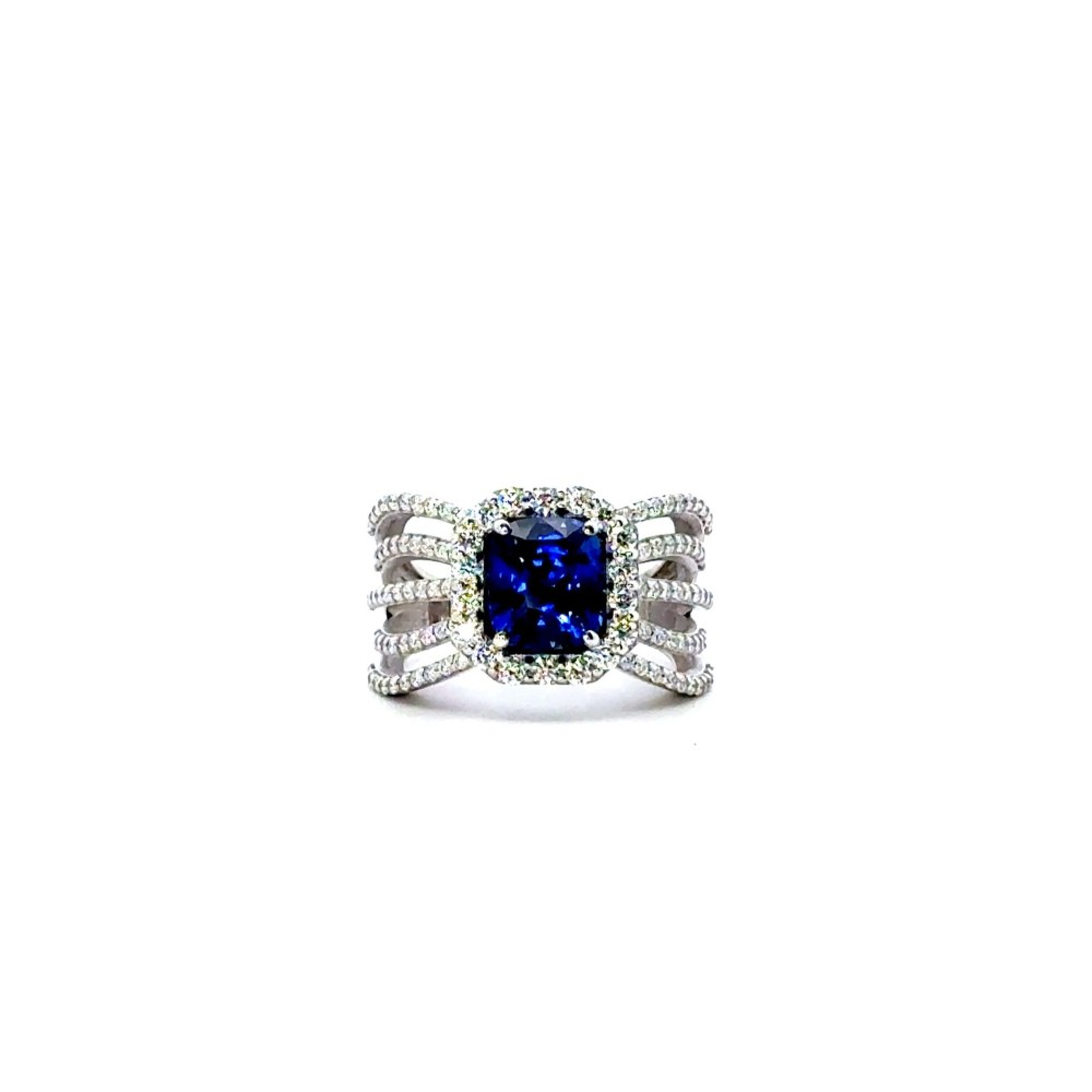 Anello con Zaffiro Naturale Cushion Cornflower 2,57 ct e Diamanti Naturali 0,92 ct