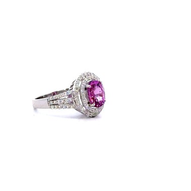 Anello Zaffiro Naturale Rosa Ovale 1,78 ct e Diamanti | Cosentino
