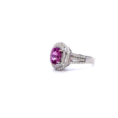 Anello Zaffiro Naturale Rosa Ovale 1,78 ct e Diamanti | Cosentino