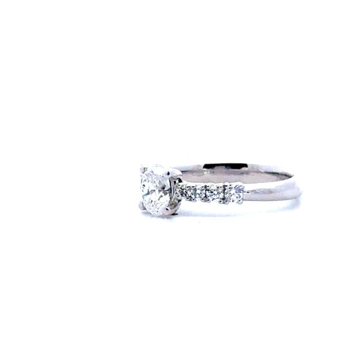 Anello Solitario con Diamante Naturale GIA 0,70 ct e Diamanti Naturali 0,28 ct
