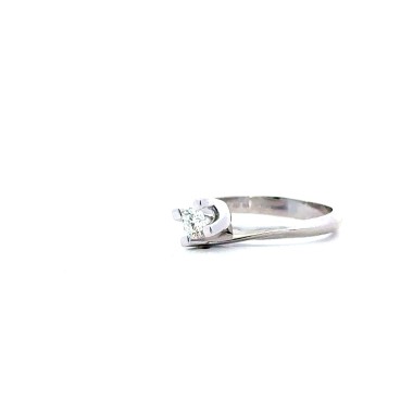 Anello Solitario Modello Valentino con Diamante Naturale 0,26 ct