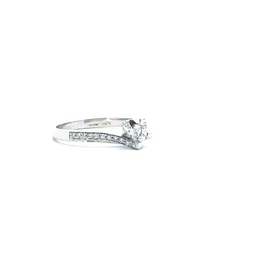 Anello Solitario Valentino 0,23 ct con Diamanti sul Gambo